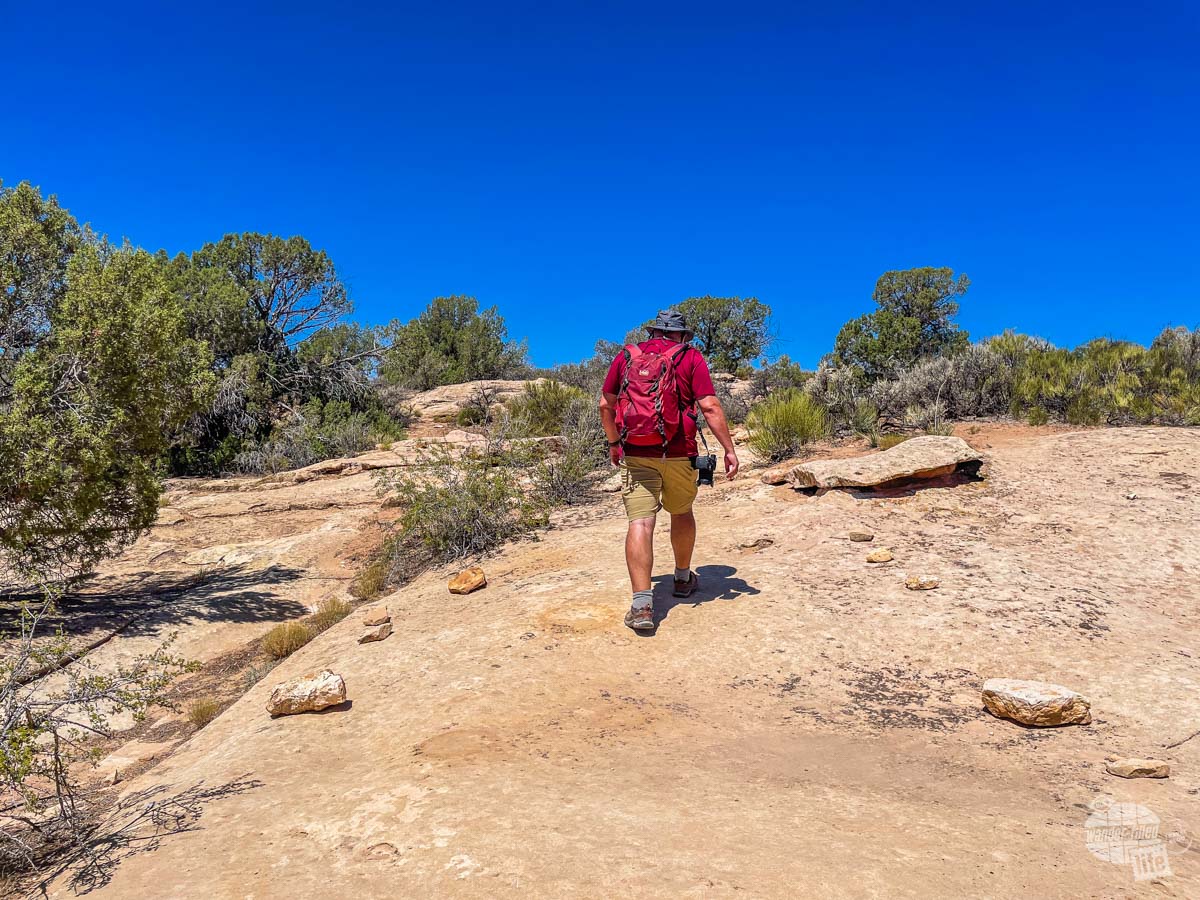 Hiking on the Rim Trail in Hovenweep