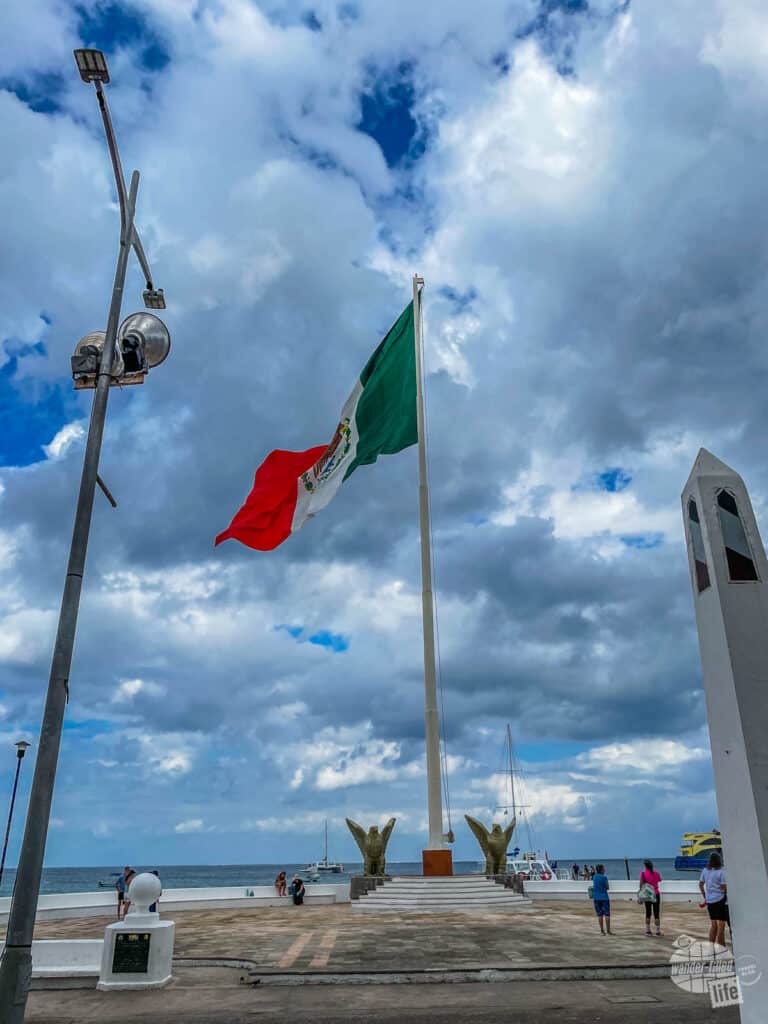 The large Mexican flag in Cozumel right in the port