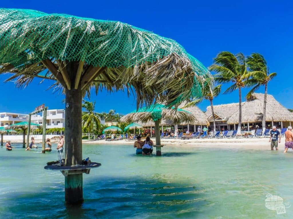Las Palmas Beach Resort, Roatan, Honduras